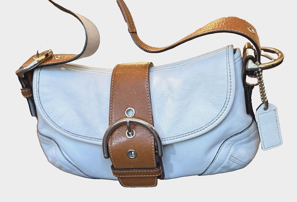 Coach Soho 9247 Y2K White Leather Shoulder Bag Two Tone Flap Vintage Purse